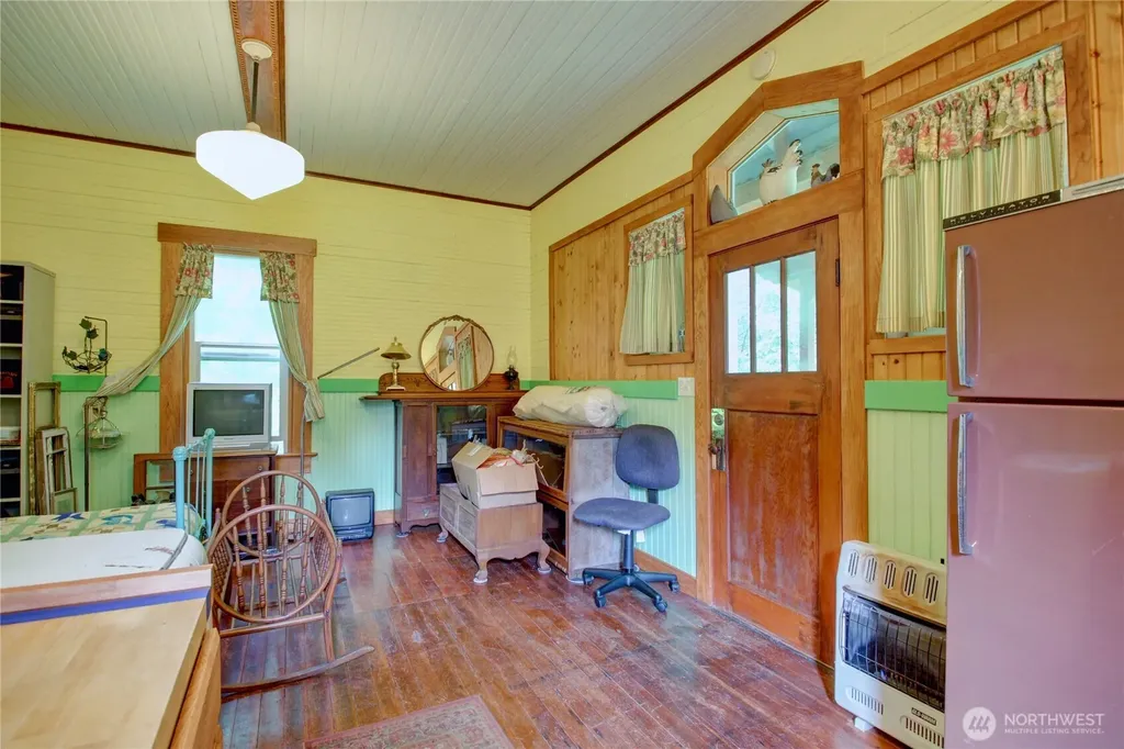 2909 Overpass Road Bow WA 98232