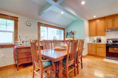 2909 Overpass Road Bow WA 98232