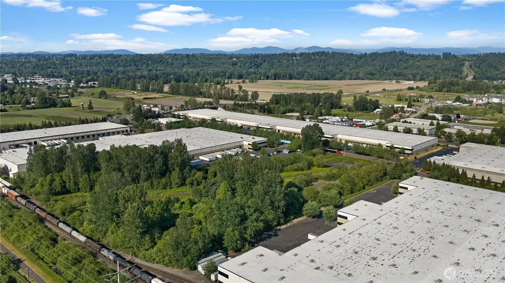 4703 D Street NW Auburn WA 98001