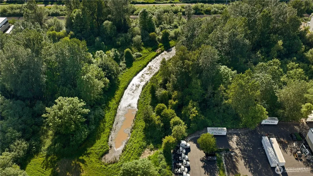 4703 D Street NW Auburn WA 98001