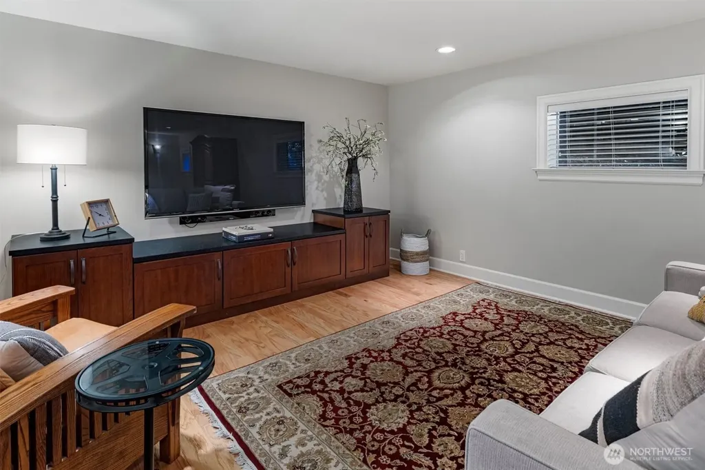 9630 219th Street SW Edmonds WA 98020