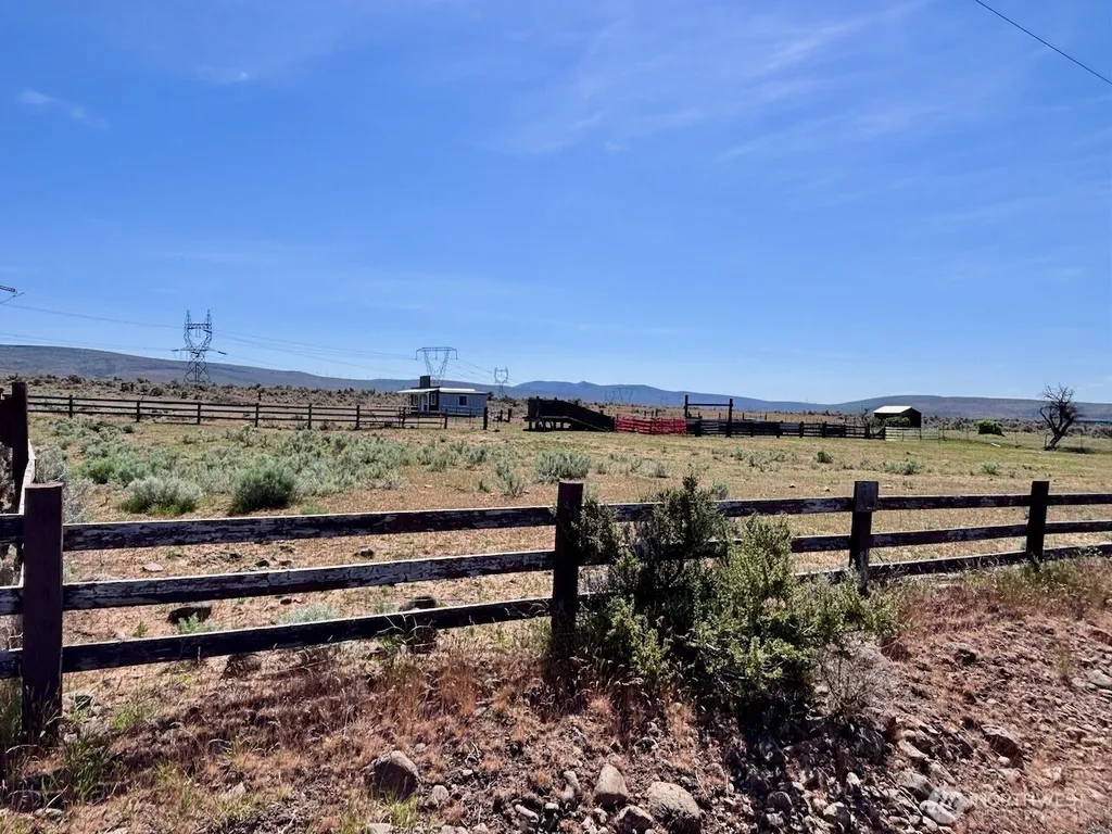 4 Secret Canyon Road Ellensburg WA 98926
