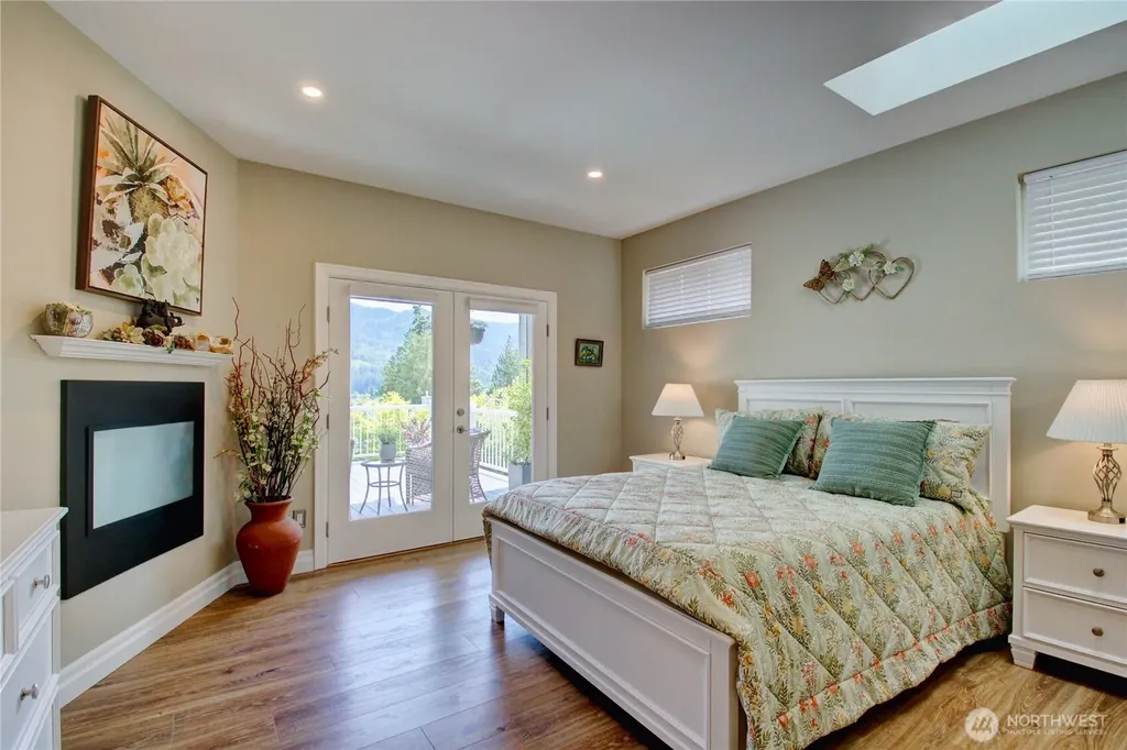 43 North Point Drive Bellingham WA 98229