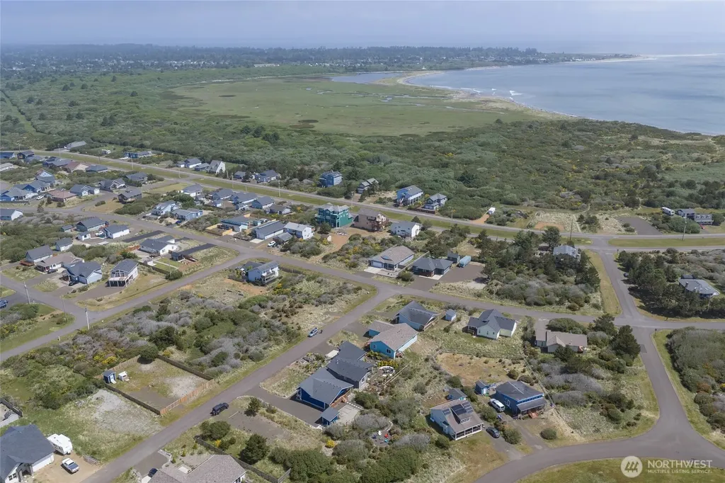 407 N Bel Air Loop SW Ocean Shores WA 98569