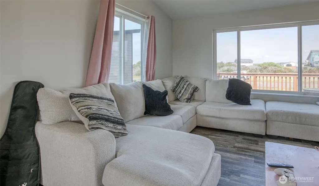 407 N Bel Air Loop SW Ocean Shores WA 98569