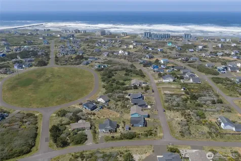 407 N Bel Air Loop SW Ocean Shores WA 98569