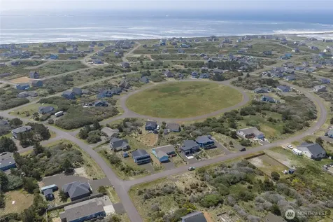 407 N Bel Air Loop SW Ocean Shores WA 98569