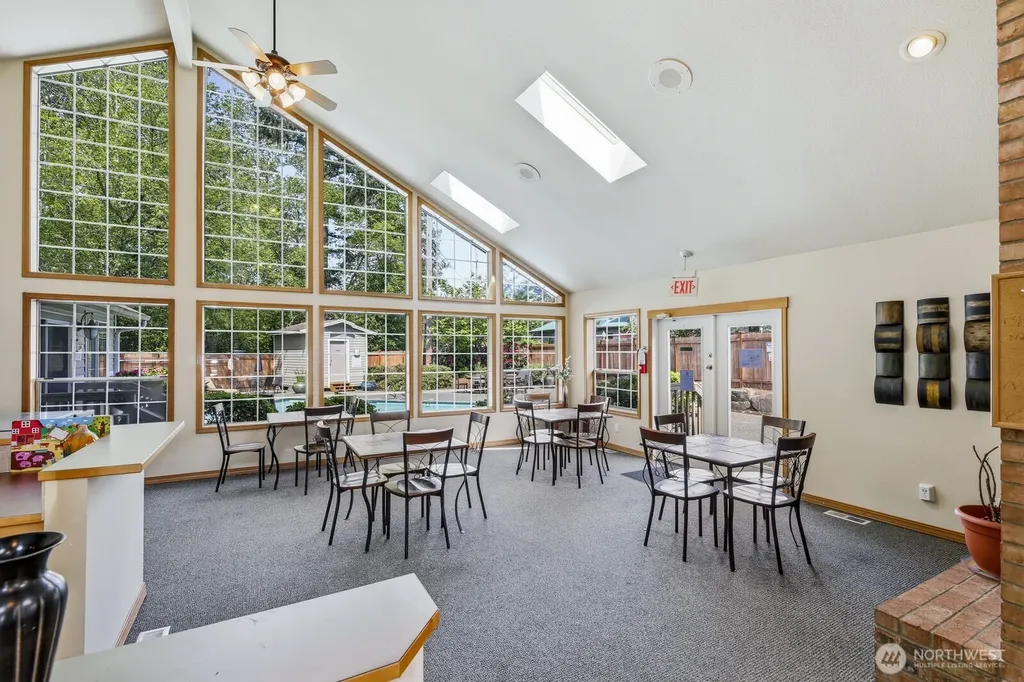 11527 Highway 99 Everett WA 98204