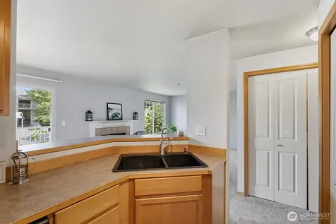 11527 Highway 99 Everett WA 98204
