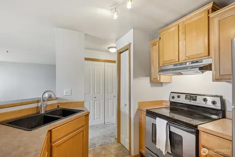 11527 Highway 99 Everett WA 98204