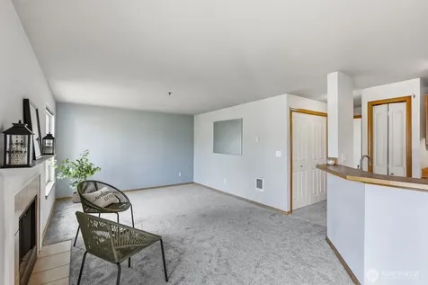 11527 Highway 99 Everett WA 98204