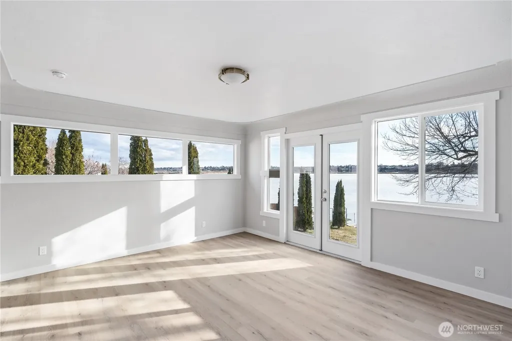 3013 W Lakeside Drive Moses Lake WA 98837