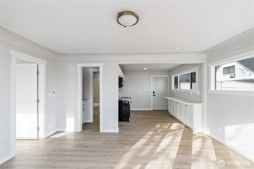 3013 W Lakeside Drive Moses Lake WA 98837