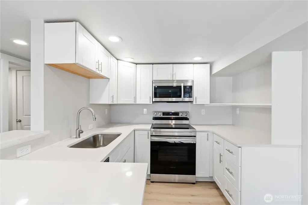 3013 W Lakeside Drive Moses Lake WA 98837
