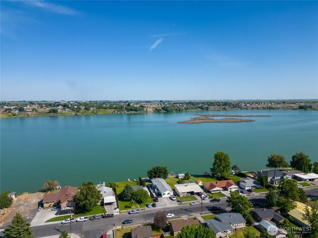 3013 W Lakeside Drive Moses Lake WA 98837