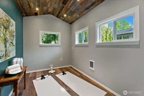 13115 80th Avenue NE Kirkland WA 98034