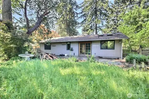 1121 Military Road E Tacoma WA 98445