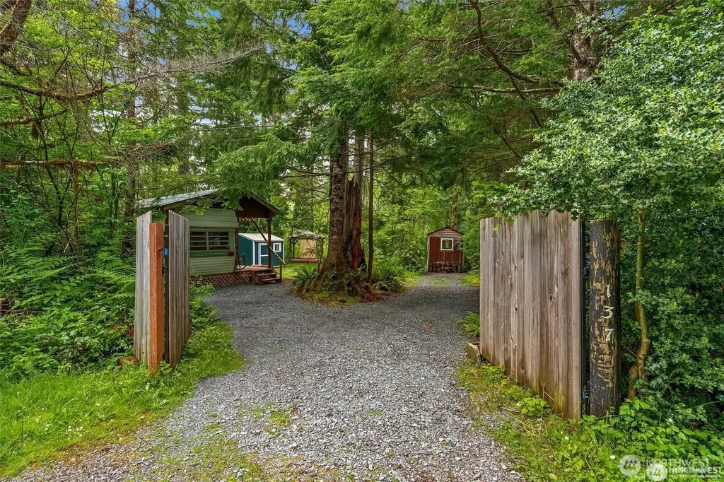 137 Paradise Drive Ashford WA 98304