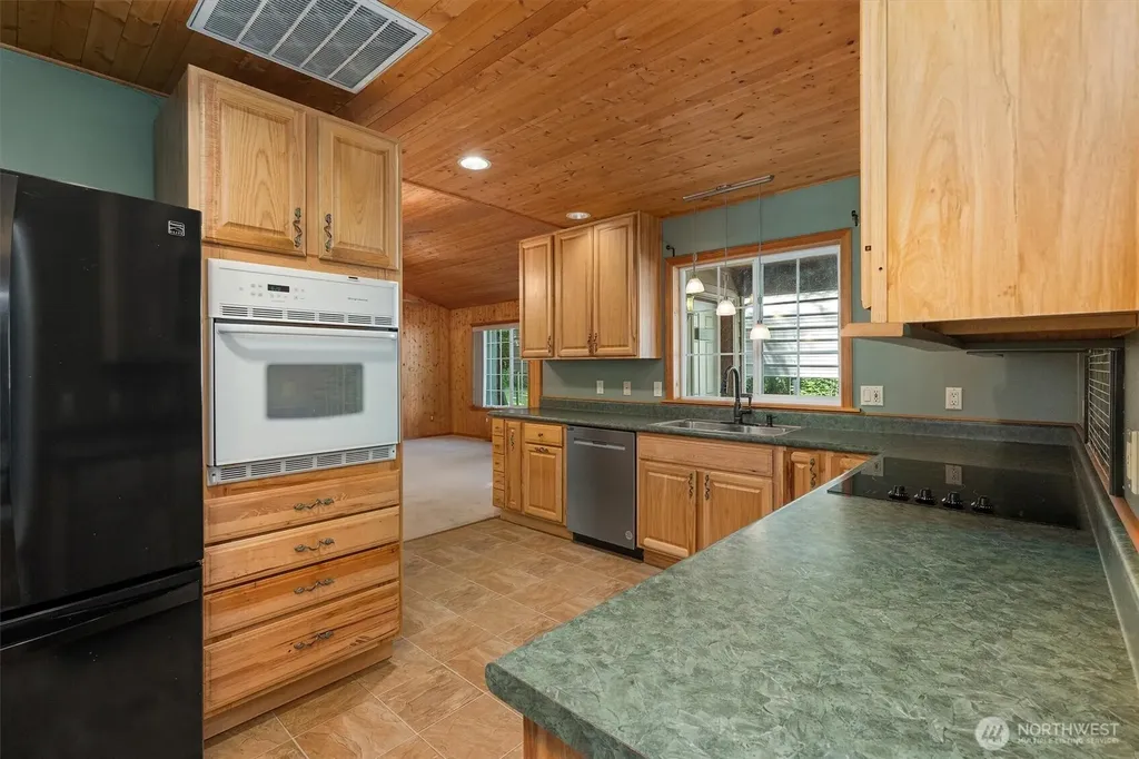 9420 49th Avenue Court Gig Harbor WA 98332
