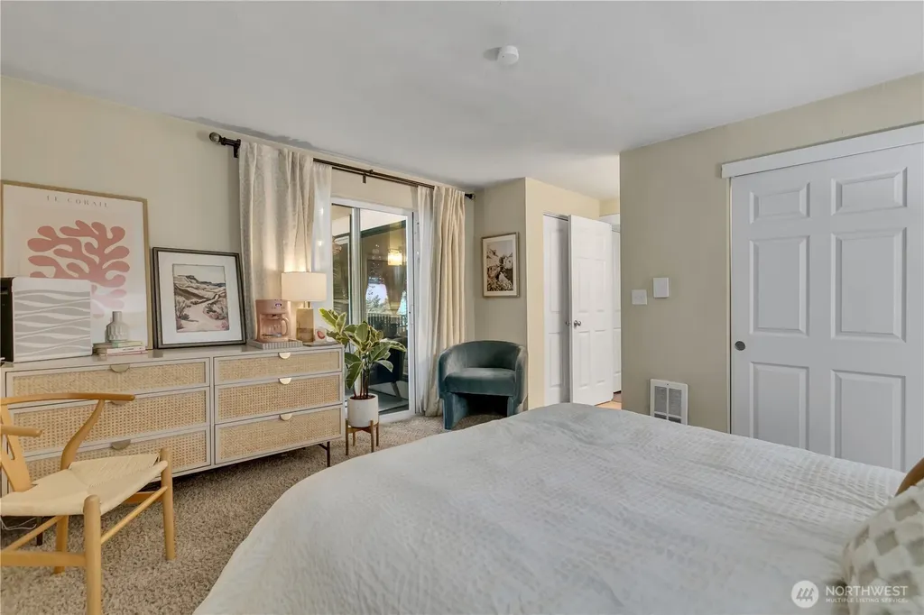10430 Gravelly Lake Drive SW Lakewood WA 98499