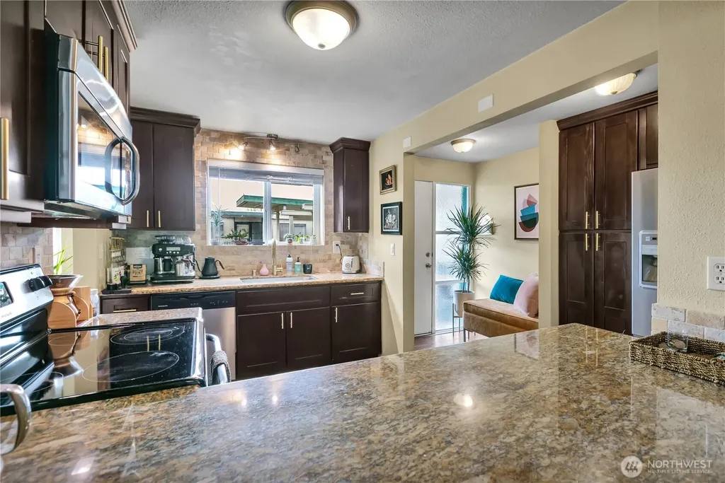 10430 Gravelly Lake Drive SW Lakewood WA 98499