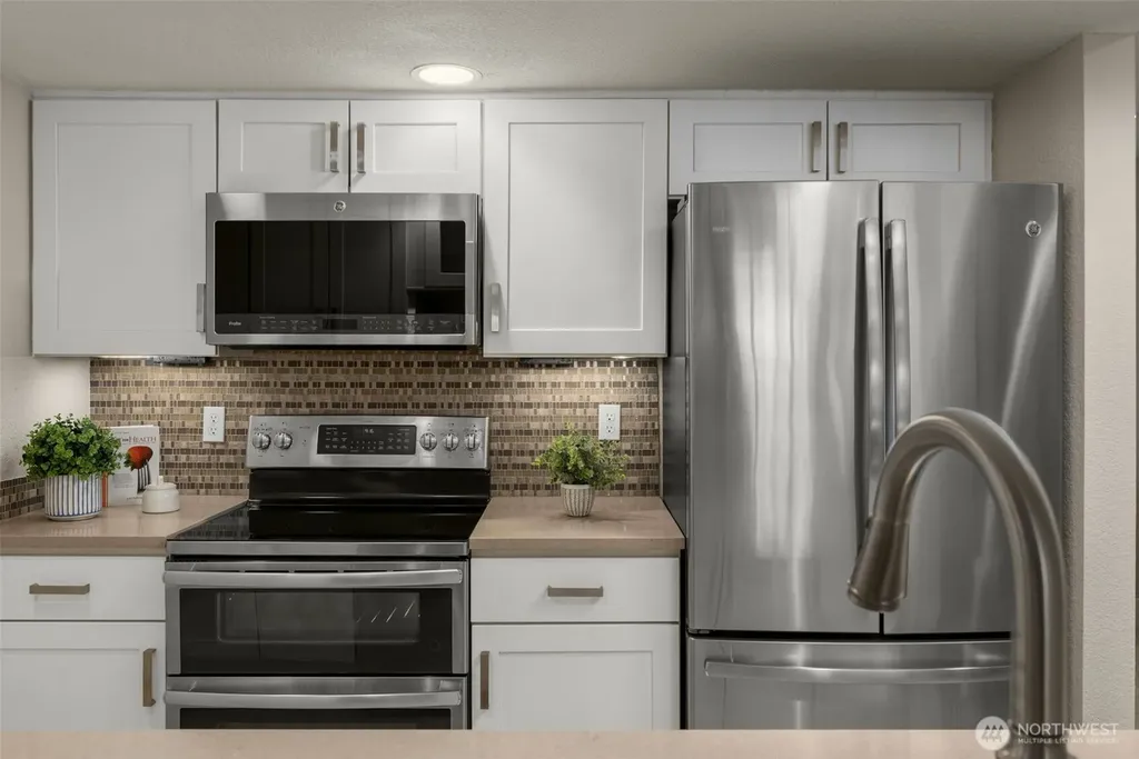 145 105th Avenue SE Bellevue WA 98004