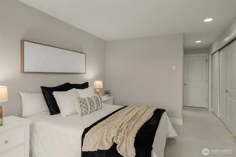 145 105th Avenue SE Bellevue WA 98004