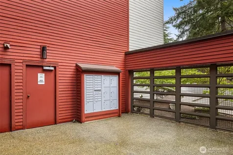 145 105th Avenue SE Bellevue WA 98004