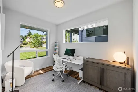 2627 SW 100th Street Seattle WA 98146