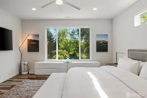 2627 SW 100th Street Seattle WA 98146