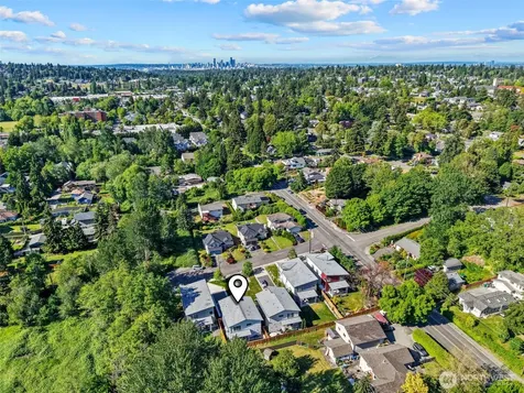 2627 SW 100th Street Seattle WA 98146