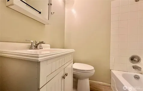 114 Wells Avenue S Renton WA 98057