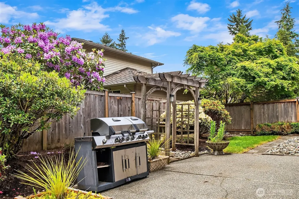 11828 43rd Drive SE Everett WA 98208