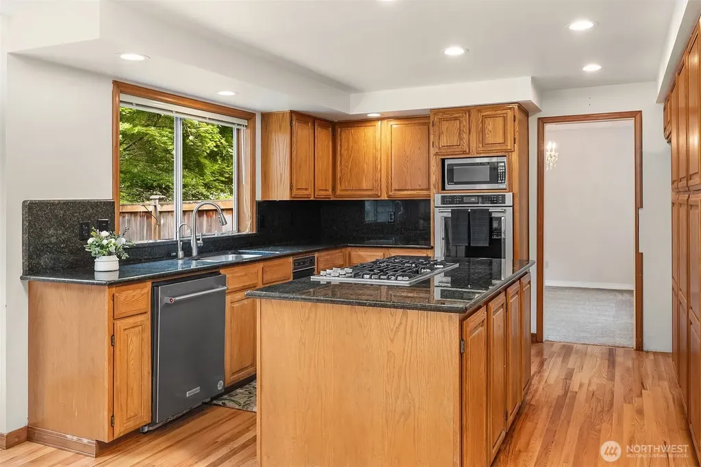 11828 43rd Drive SE Everett WA 98208
