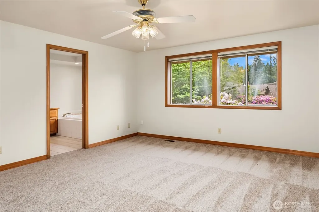 11828 43rd Drive SE Everett WA 98208