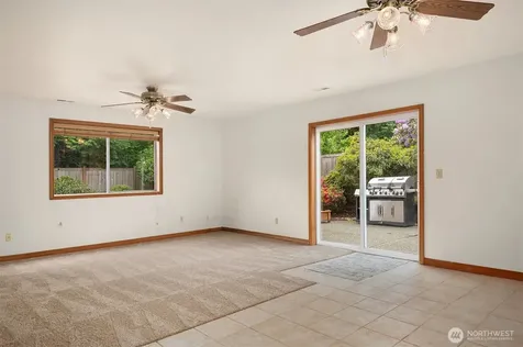 11828 43rd Drive SE Everett WA 98208