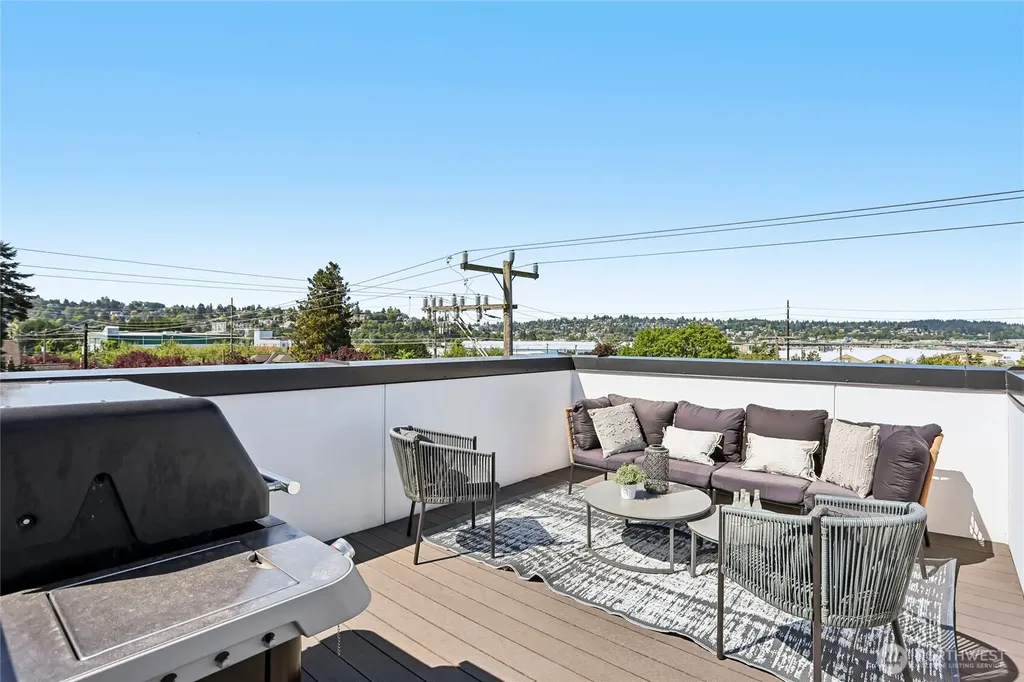 4354 6th Avenue NW Seattle WA 98107