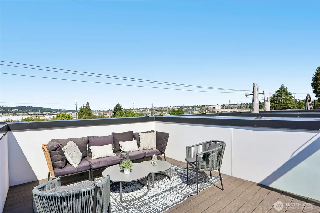 4354 6th Avenue NW Seattle WA 98107