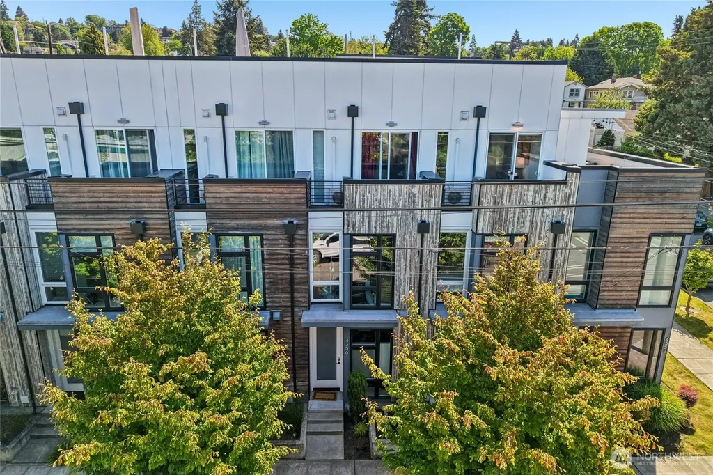 4354 6th Avenue NW Seattle WA 98107