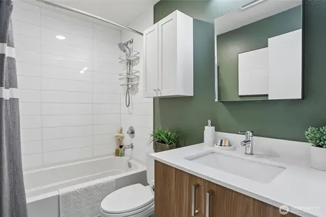 4354 6th Avenue NW Seattle WA 98107