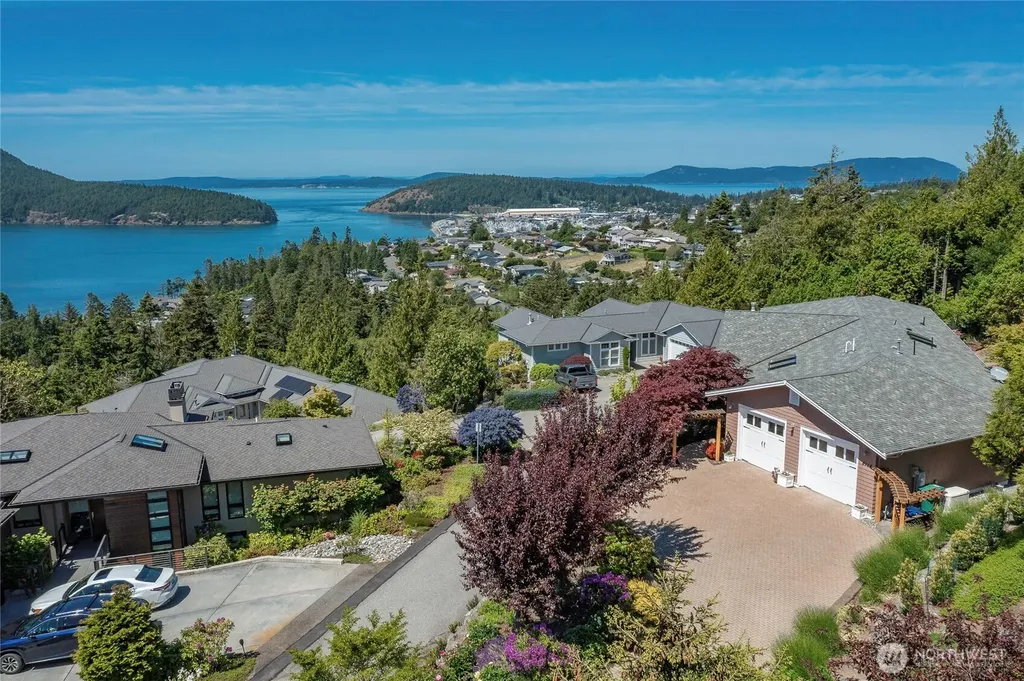 4114 Ellisport Place Anacortes WA 98221