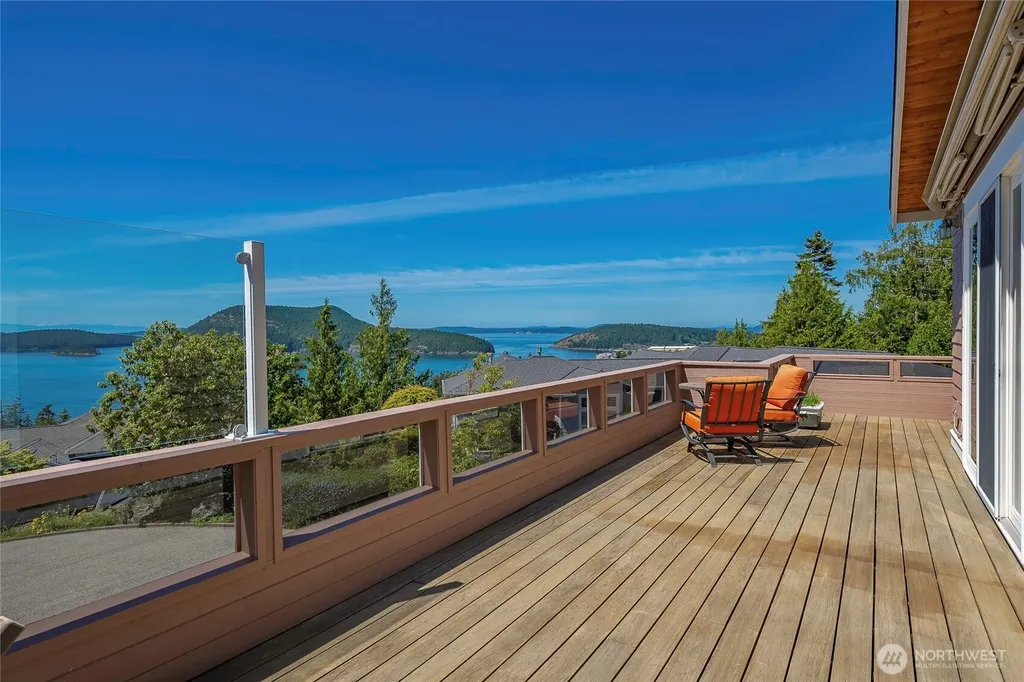 4114 Ellisport Place Anacortes WA 98221