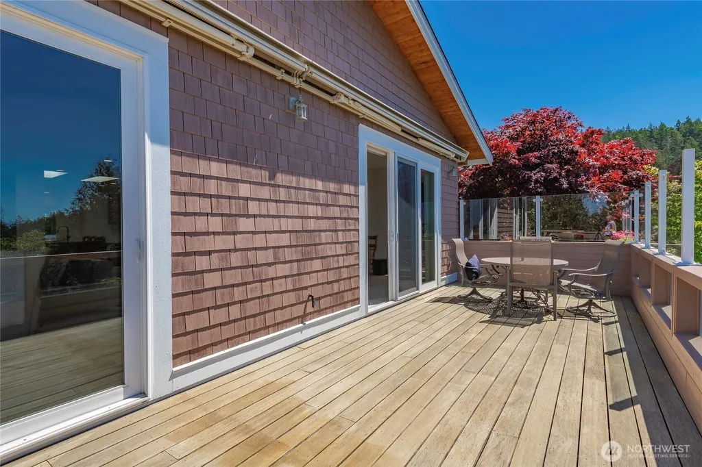 4114 Ellisport Place Anacortes WA 98221