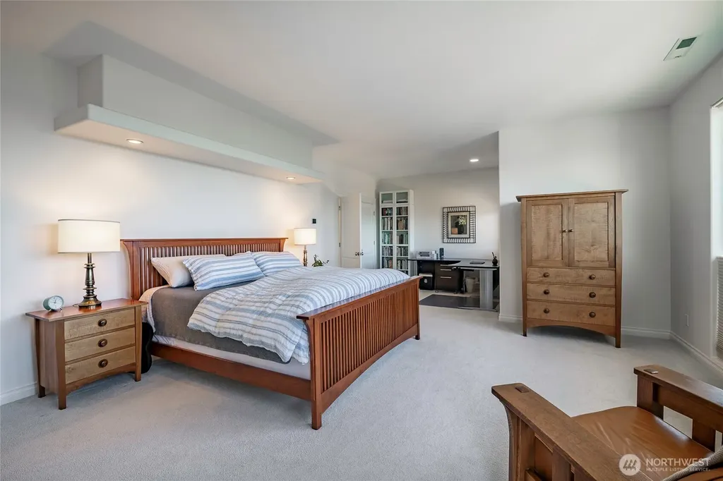 4114 Ellisport Place Anacortes WA 98221