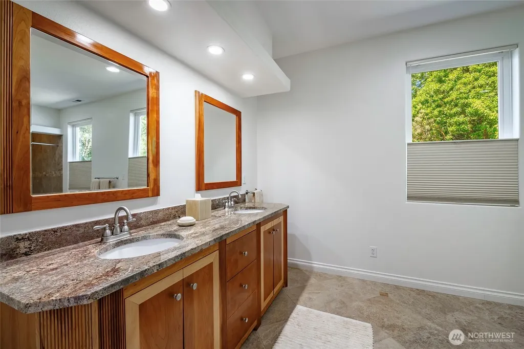4114 Ellisport Place Anacortes WA 98221