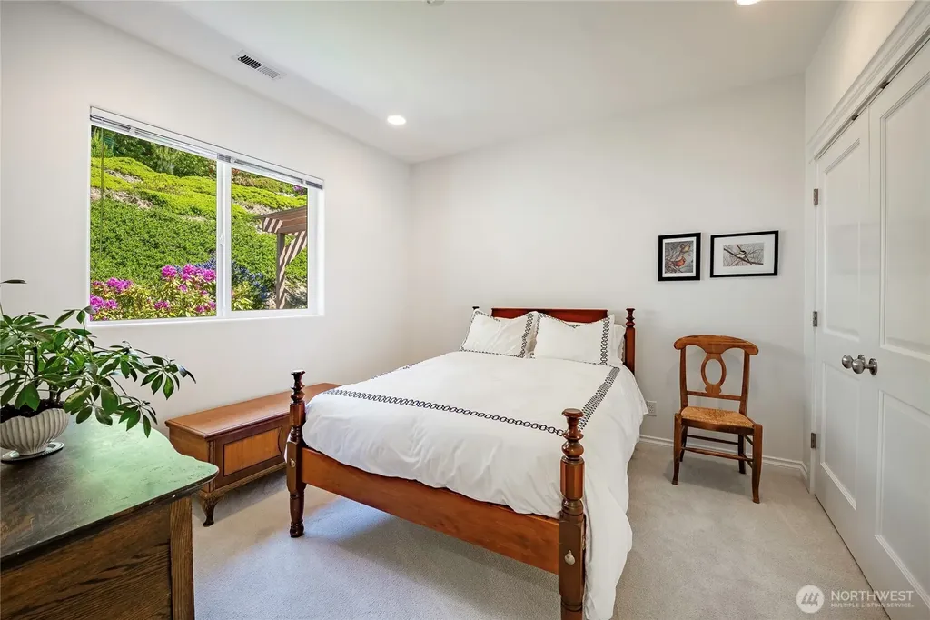 4114 Ellisport Place Anacortes WA 98221