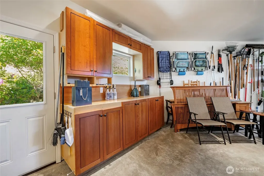 4114 Ellisport Place Anacortes WA 98221