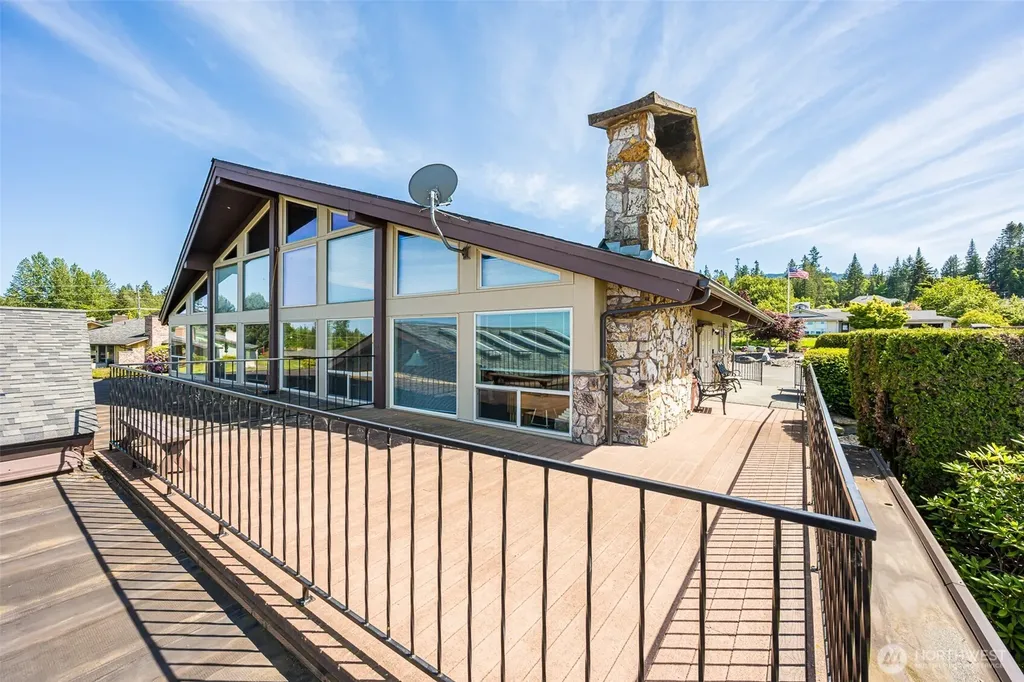 1301 S Third Avenue Sequim WA 98382