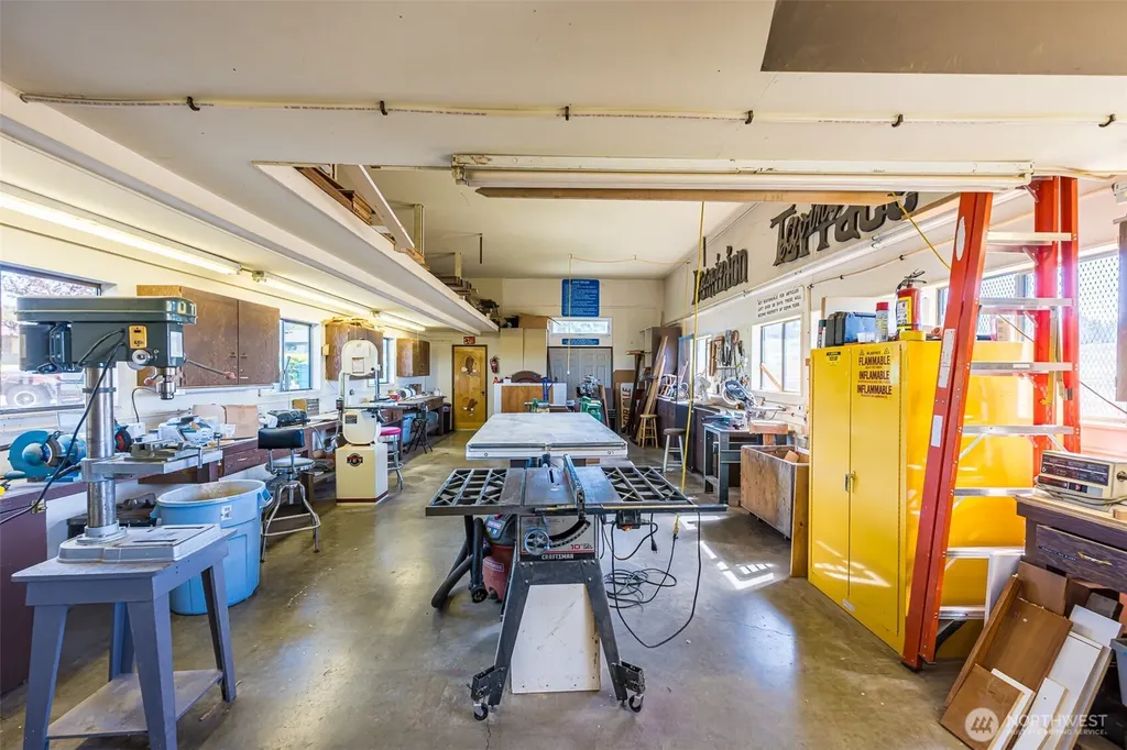 1301 S Third Avenue Sequim WA 98382