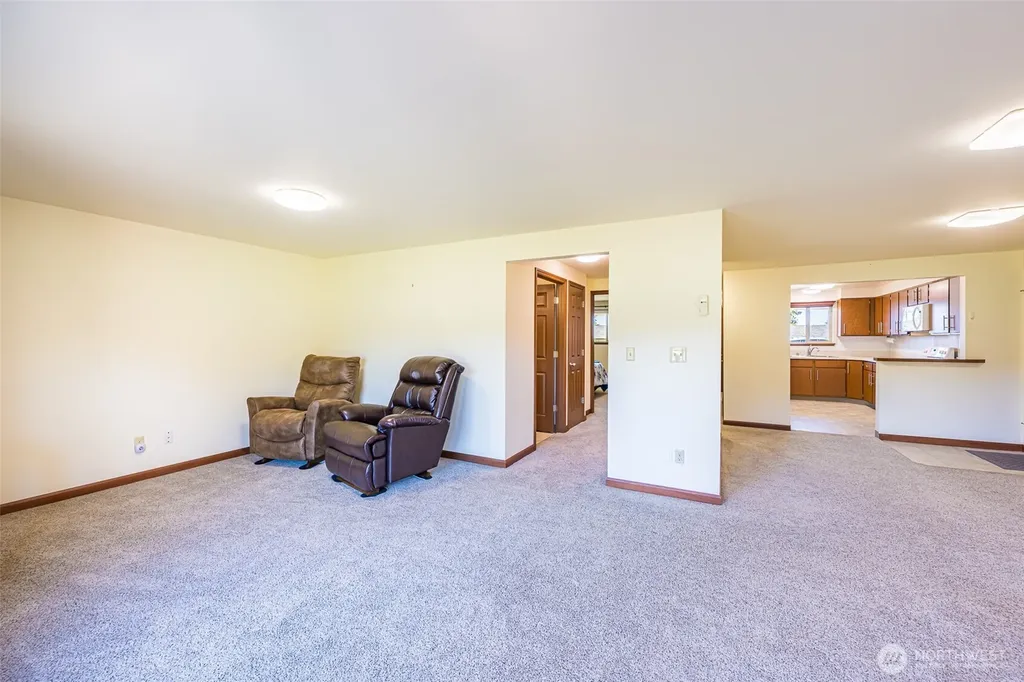 1301 S Third Avenue Sequim WA 98382